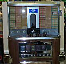 RockOla Wallmount Music Vendor Model 1464 Jukebox
