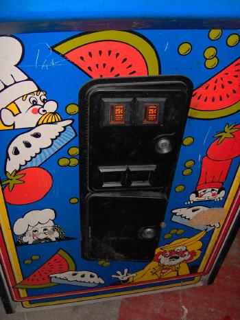 Atari Food Fight Arcade Video Game