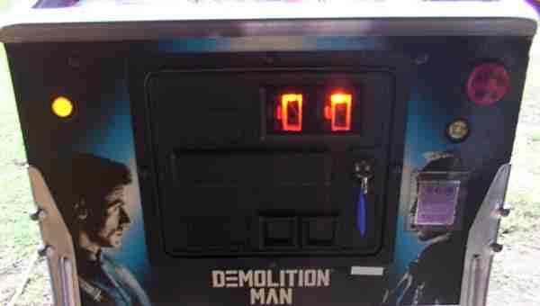 Demolition Man - Pinball Image