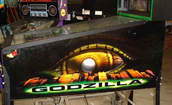 Godzilla Pinball By Sega - Photo