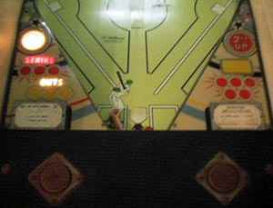 Line Drive Pitch & Bat - Pinball Image