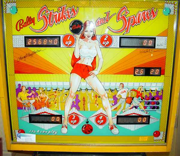 Strikes And Spares - Pinball Machine Image