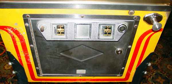 Strikes And Spares - Pinball Machine Image