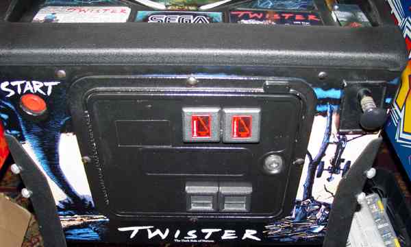 TWISTER - Pinball Machine Image