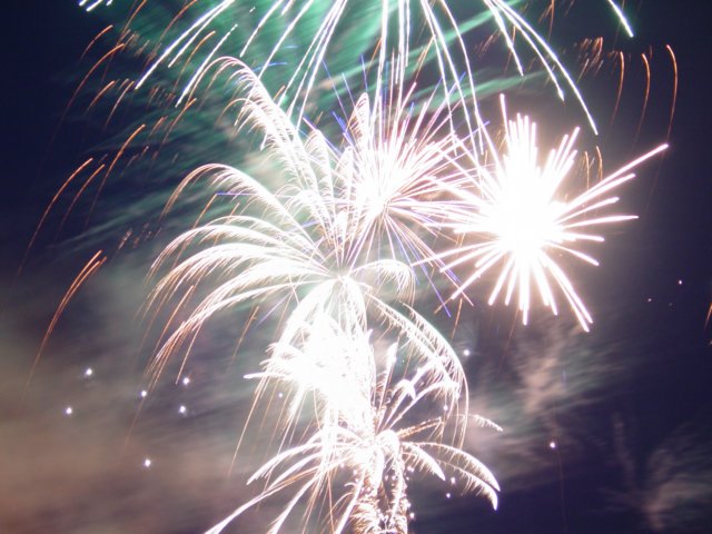 tioga_texas_fireworks_20061.jpg