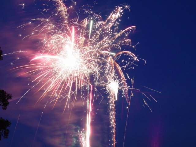 tioga_texas_fireworks_200619.jpg