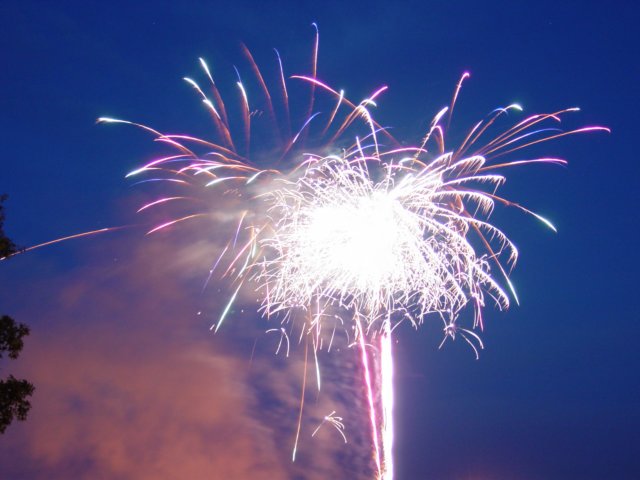 tioga_texas_fireworks_200640.jpg