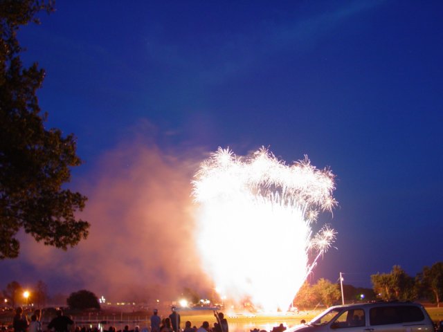 tioga_texas_fireworks_200642.jpg