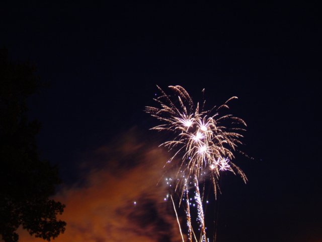 tioga_texas_fireworks_20065.jpg