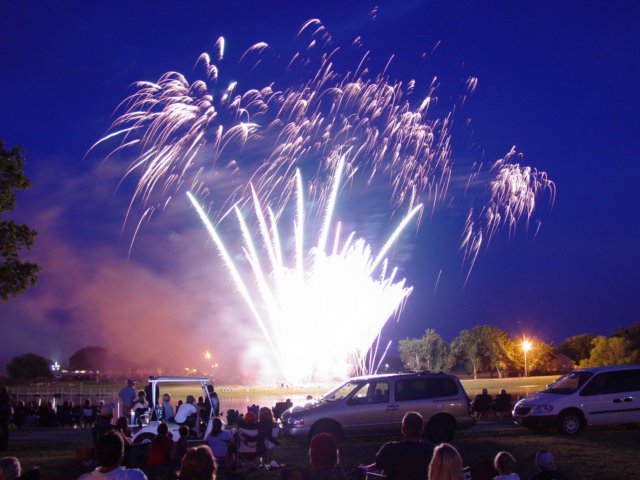tioga_texas_fireworks_200652.jpg