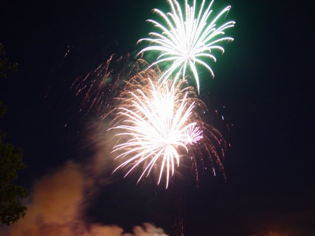 tioga_texas_fireworks_20068.jpg