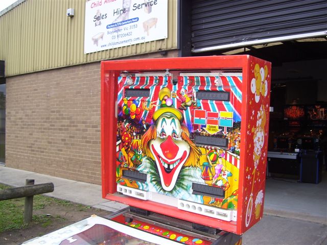 Clown Pinball By Zaccaria of 1985 - Photo Clown Pinball By Zaccaria of 1985 - Photo