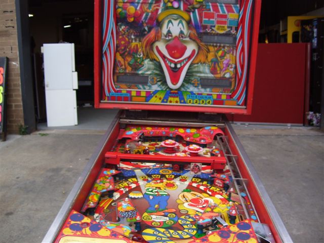 Clown Pinball By Zaccaria of 1985 - Photo Clown Pinball By Zaccaria of 1985 - Photo