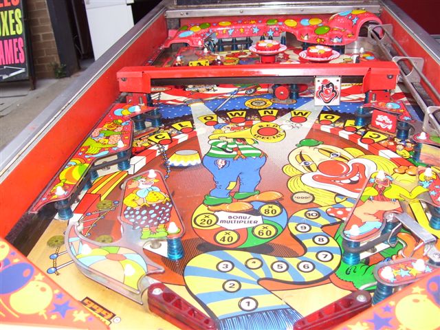 Clown Pinball By Zaccaria of 1985 - Photo Clown Pinball By Zaccaria of 1985 - Photo