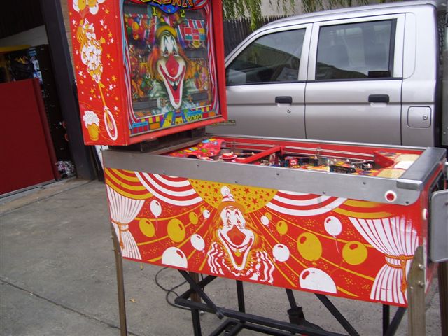 Clown Pinball By Zaccaria of 1985 - Photo Clown Pinball By Zaccaria of 1985 - Photo