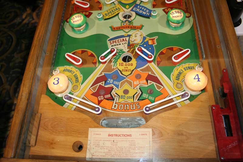 Humpty Dumpty Pinball By D. Gottlieb & Company - Photo Humpty Dumpty Pinball By D. Gottlieb & Company - Photo