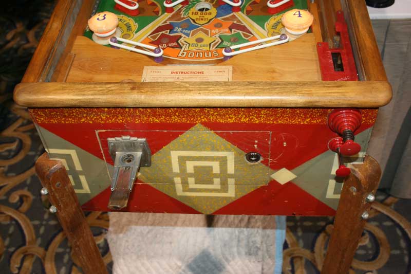 Humpty Dumpty Pinball By D. Gottlieb & Company - Photo Humpty Dumpty Pinball By D. Gottlieb & Company - Photo