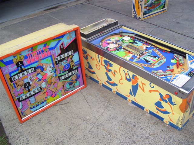 Jubilee Pinball By Williams - Photo Jubilee Pinball By Williams - Photo