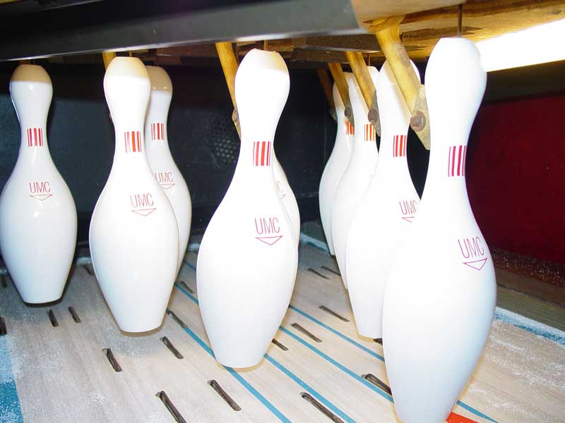 King Tut Shuffle Alley Bowler By Williams United - Photo King Tut Shuffle Alley Bowler By Williams United - Photo