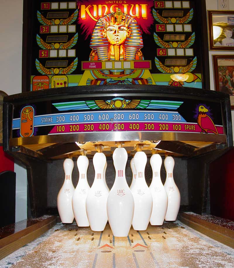 King Tut Shuffle Alley Bowler By Williams United - Photo