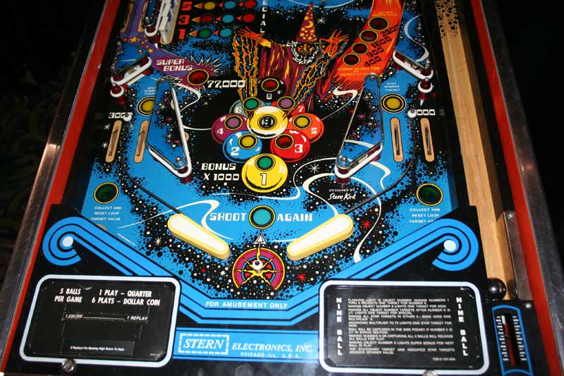 Nine Ball Pinball By Stern - Photo