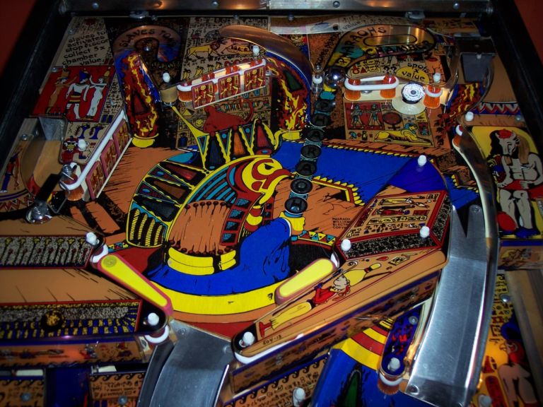 Pharaoh Pinball By Williams - Photo