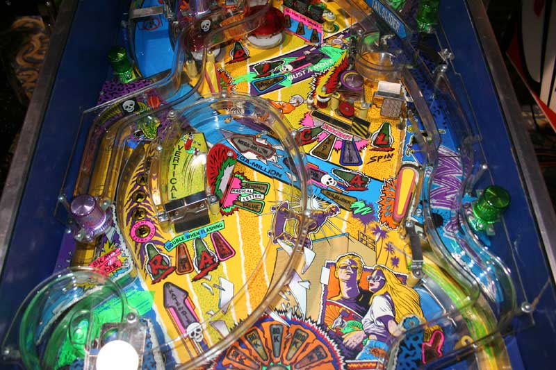 Radical Pinball By Bally - Photo