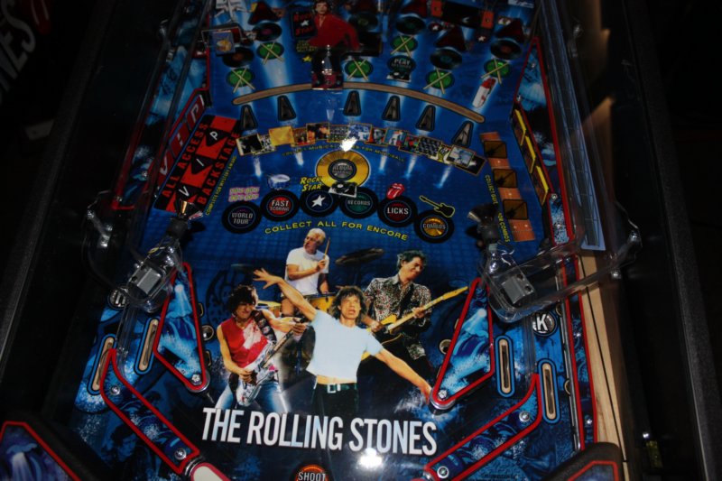 rolling_stones_pinball_stern12.jpg