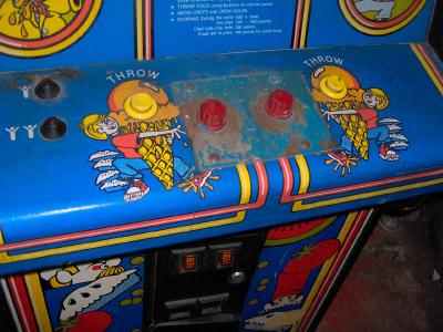 Atari Food Fight Arcade Video Game