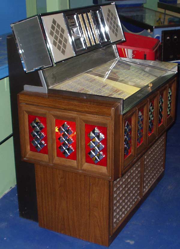 AMI Rowe R-80 Jukebox of 1976 - Photo