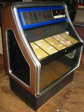 Wurlitzer Estrella X-202 Jukebox - Photo
