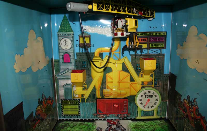 Americoin Junkyard Digger Crane Arcade Game -
        Photo