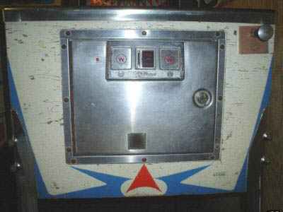 Big Strike Pinball By Williams - Photo
