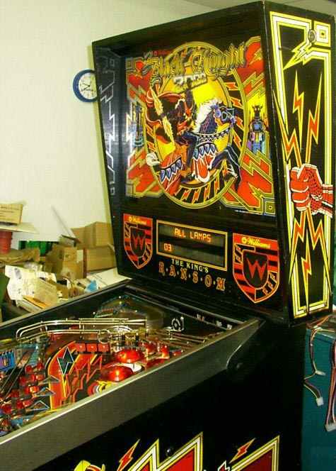 Black Knight 2000 Pinball By Williams - Photo