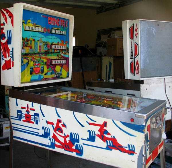 Grand Prix Pinball By Williams - Photo
