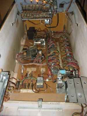 Royal Flush Pinball By D. Gottlieb & Co. - Photo