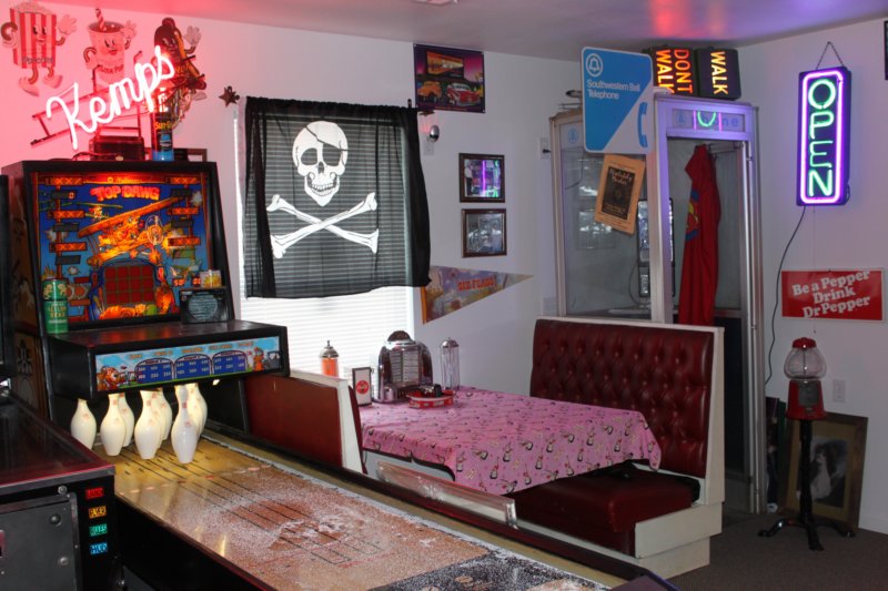 gameroom_may_2010_11.jpg