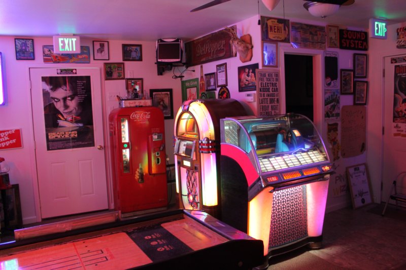 gameroom_may_2010_18.jpg