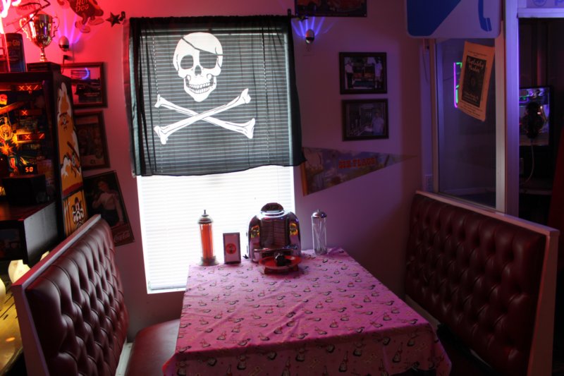 gameroom_may_2010_22.jpg