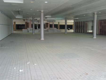 mall 025