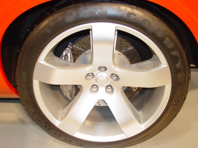 _dodge_challenger_9.jpg