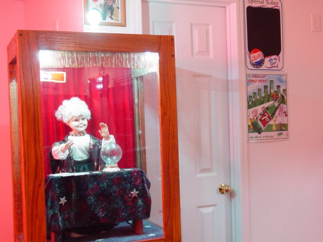 grannyknowsall.jpg