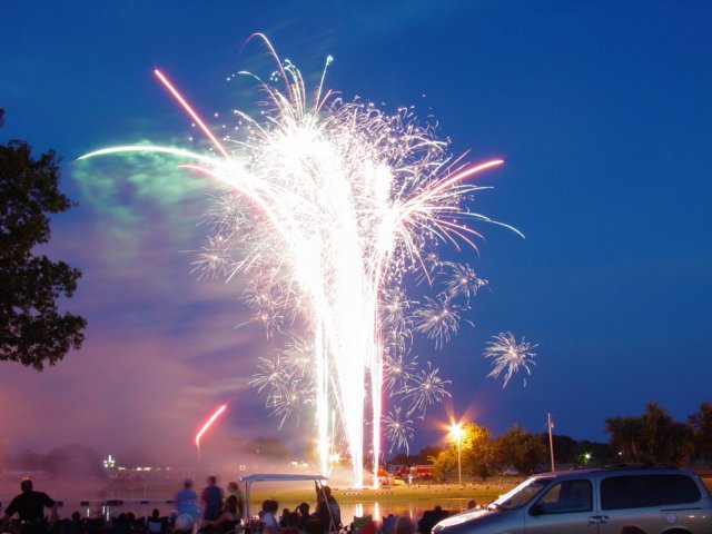 tioga_texas_fireworks_200630.jpg