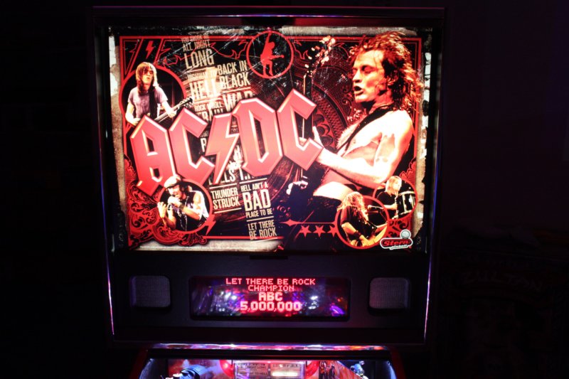 acdc_pinball54.jpg
