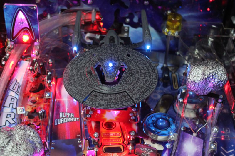 star_trek_limited_edition_pinball45.jpg