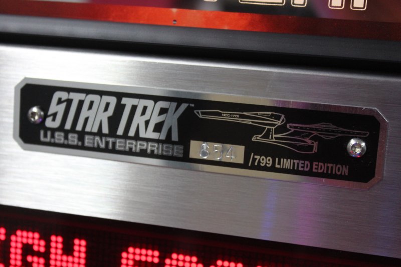 star_trek_limited_edition_pinball51.jpg