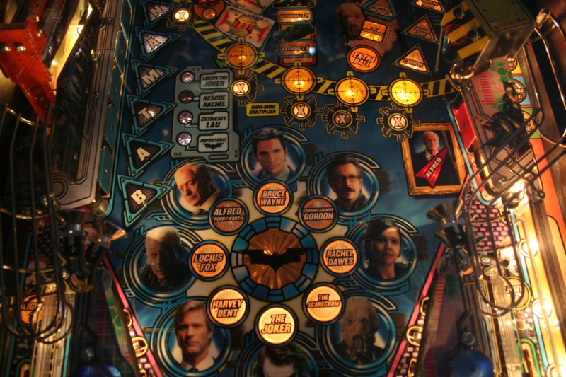 batman_dark_knight_pinball_nib_44.jpg