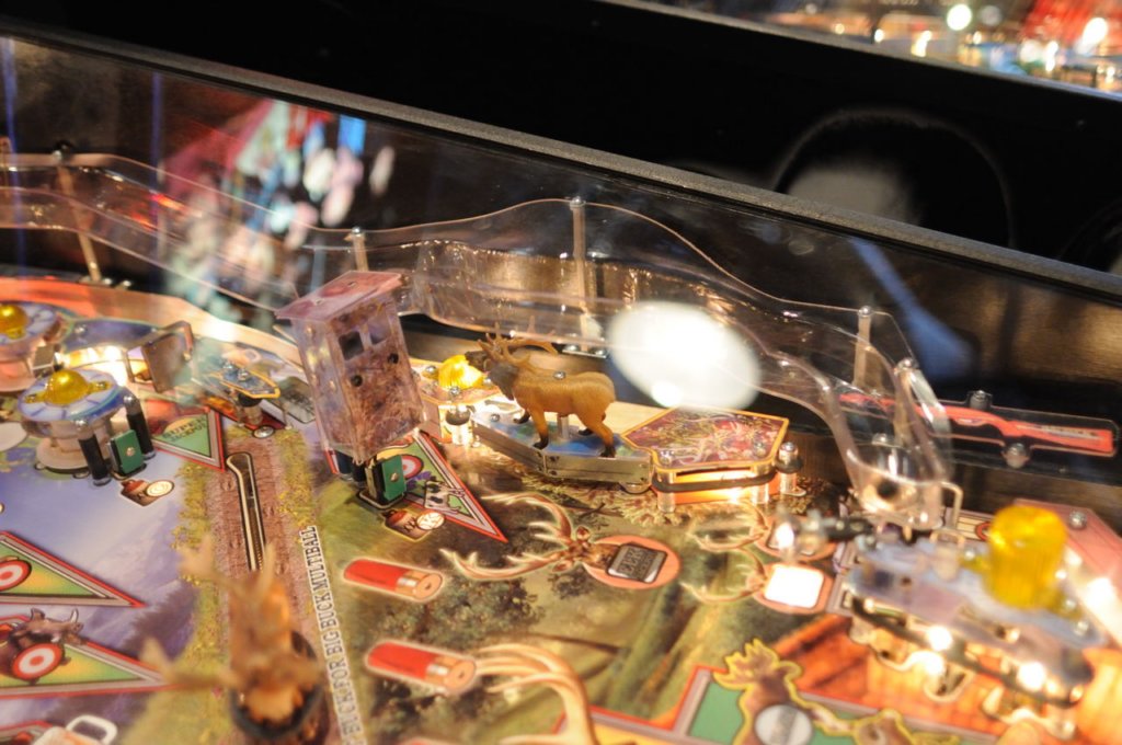 big_buck_hunter_pinball11.jpg