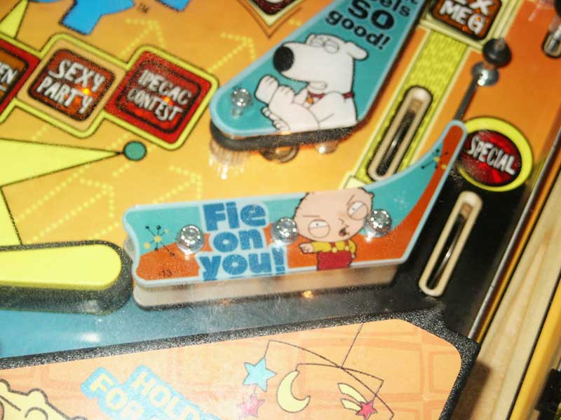 Family Guy Pinball Machine - Pinball Image