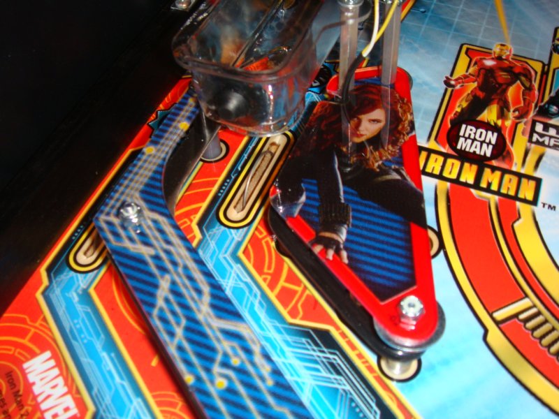 iron_man_pinball_stern22.jpg